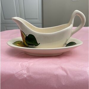 VTG HAND PAINTED TONI RAYMOND POTTERY SAUCE BOAT AND UNDER PLATE FRUIT MOTIF